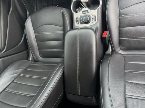 Used 2022 GMC Terrain Denali w/ Black Diamond Edition image 48