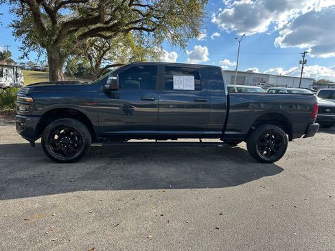 Used 2025 RAM 2500 Laramie w/ Night Edition image 27