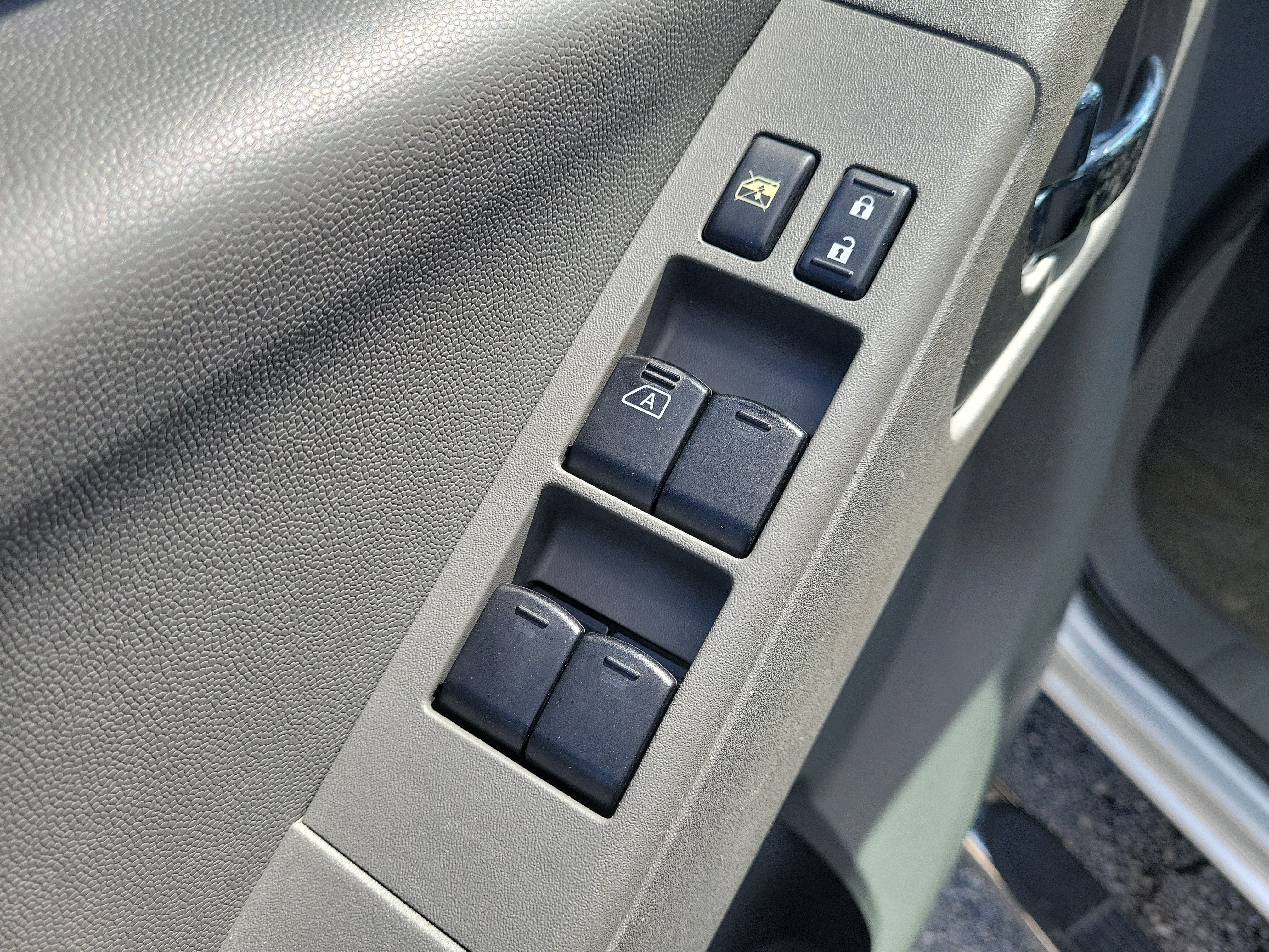 Certified 2018 Nissan Frontier SV RWD image 10