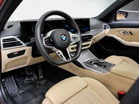 Used 2025 BMW 330i xDrive Sedan AWD/4WD image 3