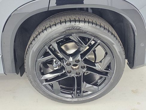 New 2026 Volkswagen Tiguan SE R-Line FWD image 32
