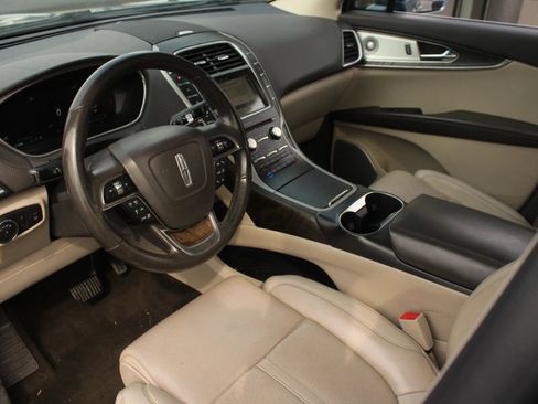 Used 2019 Lincoln Nautilus Reserve w/ Ultimate Package AWD/4WD image 11
