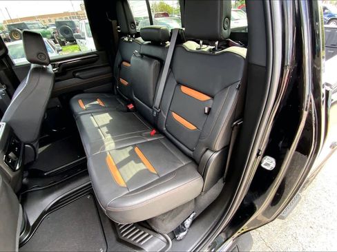 Used 2025 GMC Sierra 2500 AT4 w/ AT4 Premium Plus Package AWD/4WD image 37