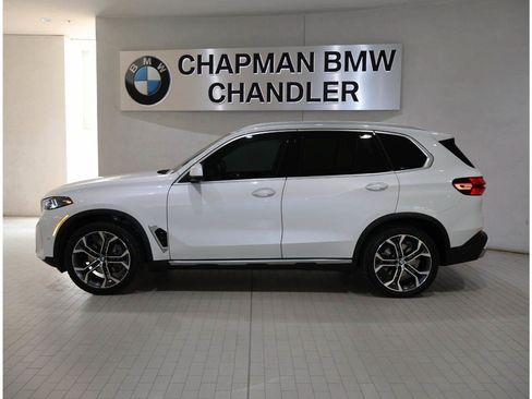 Used 2025 BMW X5 sDrive40i RWD image 3