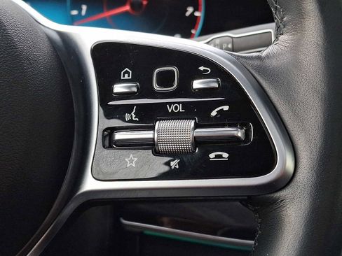 Used 2022 Mercedes-Benz GLS 450 4MATIC image 17