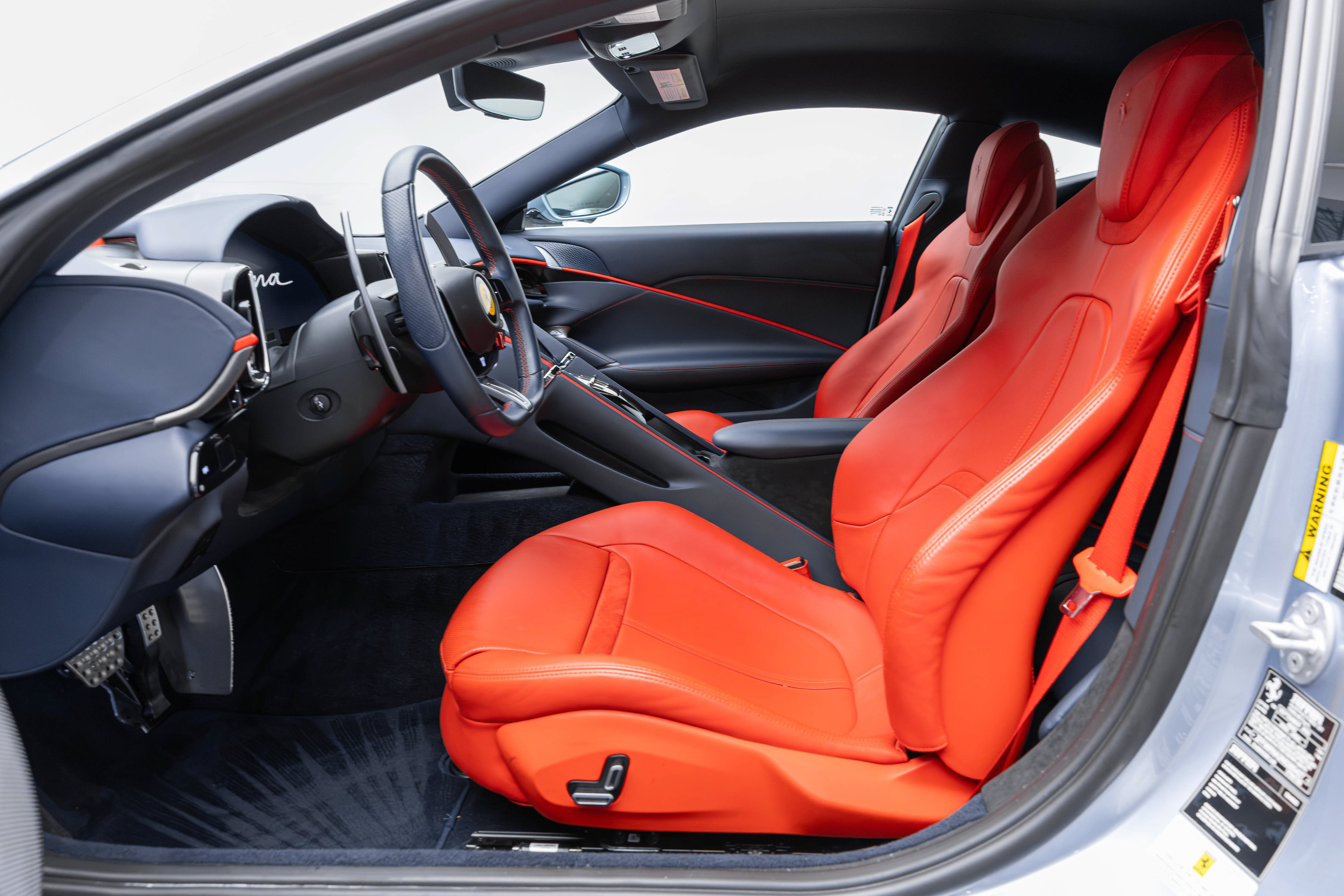 Certified 2022 Ferrari Roma RWD image 5
