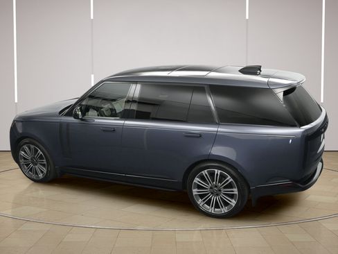 Used 2024 Land Rover Range Rover Long Wheelbase SE AWD/4WD image 34