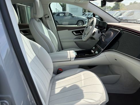 Used 2025 Mercedes-Benz EQE 350+ SUV image 35