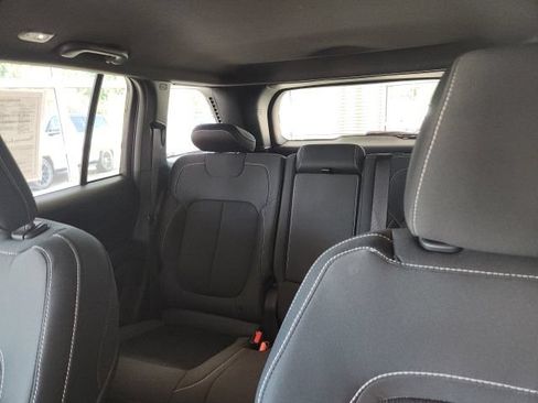 Certified 2025 Jeep Grand Cherokee Laredo w/ Luxury Tech Group I RWD image 26