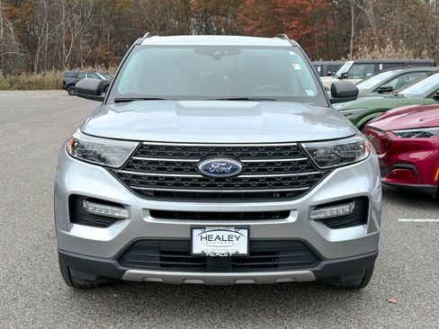 Certified 2022 Ford Explorer XLT w/ Equipment Group 202A image 2