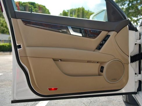 Used 2013 Mercedes-Benz C 300 4MATIC Sedan w/ Multimedia Pkg image 16