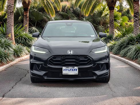 Used 2024 Honda HR-V Sport image 3