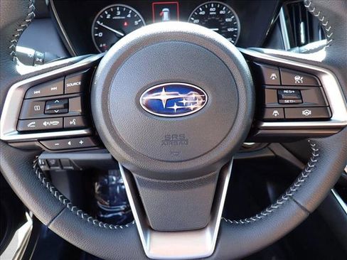 Used 2025 Subaru Outback Premium AWD/4WD image 17