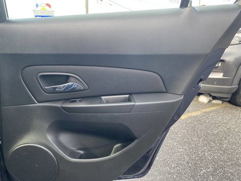 Used 2014 Chevrolet Cruze LT w/ RS Package image 19