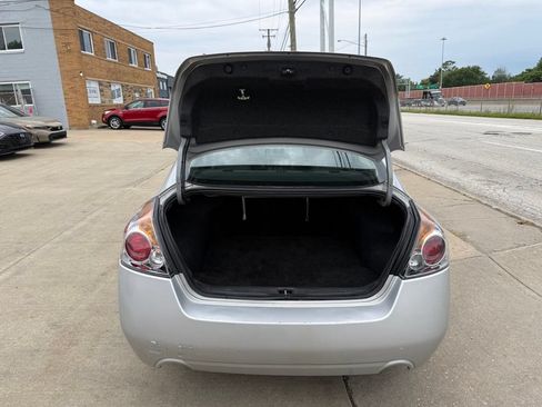 Used 2011 Nissan Altima 3.5 SR w/ 3.5SR Premium Pkg FWD image 17