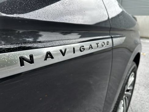 Certified 2025 Lincoln Navigator L Reserve AWD/4WD image 47