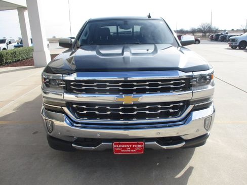 Used 2018 Chevrolet Silverado 1500 LTZ w/ Texas Edition image 10