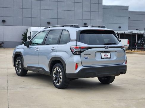 Certified 2025 Subaru Forester Premium AWD/4WD image 5