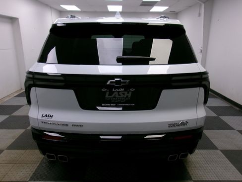 New 2026 Chevrolet Traverse High Country w/ LPO, Floor Liner Package image 14