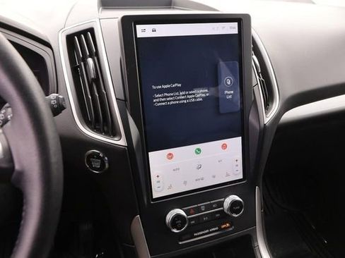 Certified 2024 Ford Edge SEL image 15