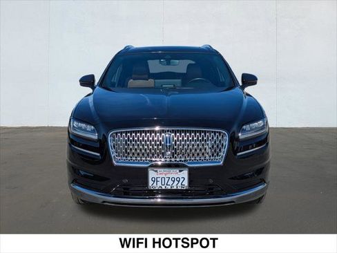 Used 2022 Lincoln Nautilus Reserve image 8