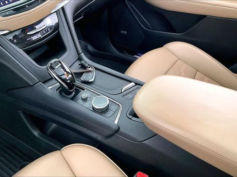 Used 2020 Cadillac XT5 Sportv w/ Platinum Package image 17