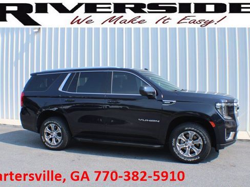 Certified 2022 GMC Yukon SLE AWD/4WD image 1