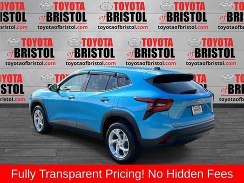 Used 2026 Chevrolet Trax LS w/ LS Convenience Package FWD image 6
