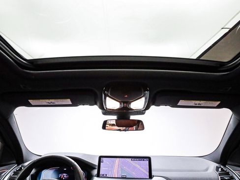 Used 2022 BMW X4 xDrive30i w/ M Sport Package 2 image 17