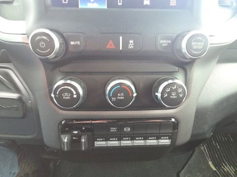 Used 2022 RAM 2500 Big Horn w/ Snow Chief Group image 32