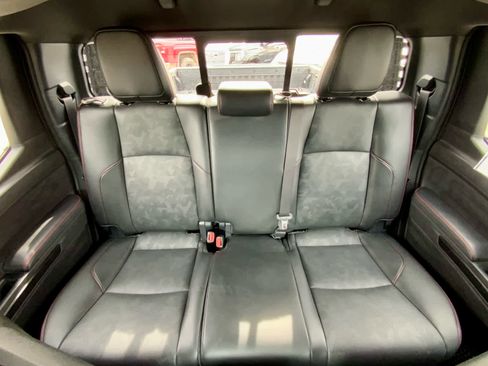 Used 2024 Toyota Tacoma TRD Pro AWD/4WD image 30