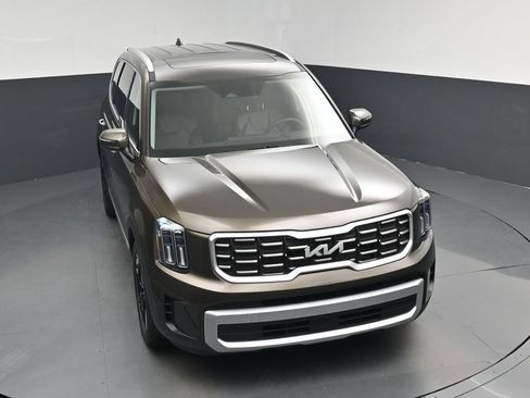 Certified 2025 Kia Telluride S FWD image 26