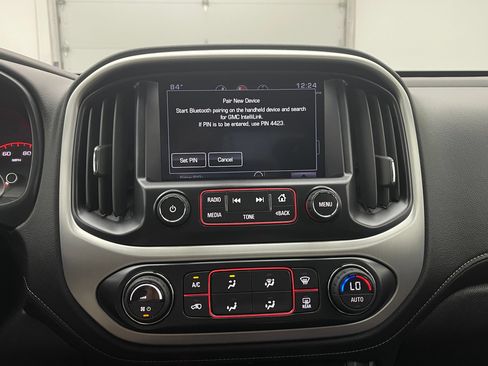 Used 2015 GMC Canyon SLT AWD/4WD image 24