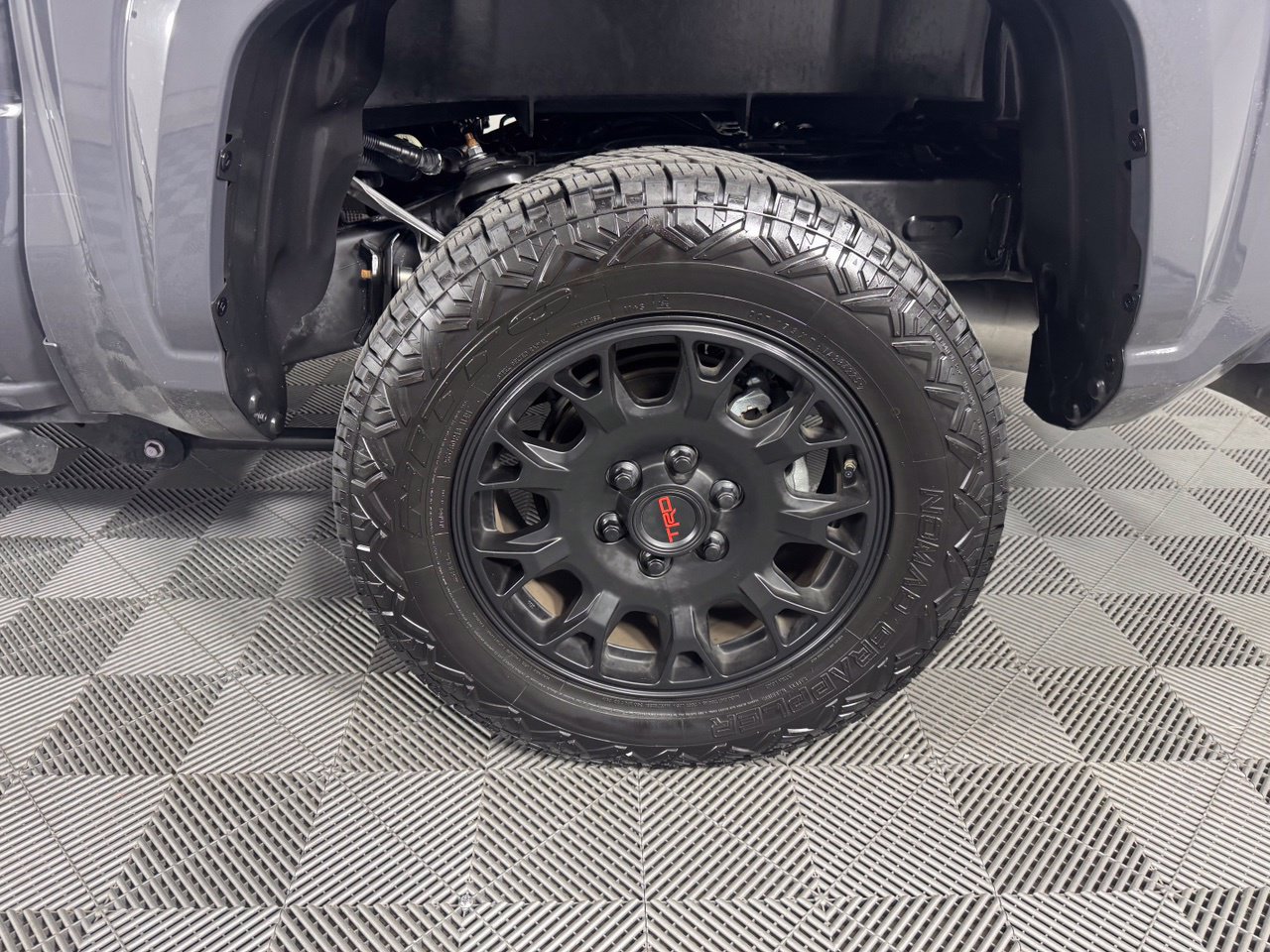 Used 2026 Toyota Tacoma SR5 AWD/4WD image 34