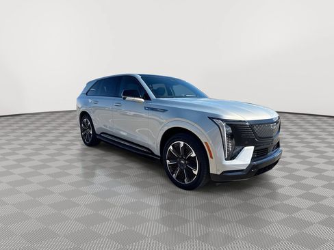 Used 2025 Cadillac Escalade IQ Sport 2 AWD/4WD image 2