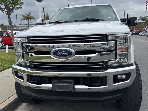 Used 2019 Ford F250 Lariat w/ Lariat Value Package image 2