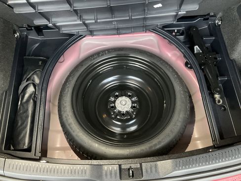 Used 2018 Toyota Corolla iM image 41