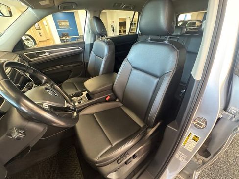 Used 2018 Volkswagen Atlas SEL w/ R-Line Package AWD/4WD image 21