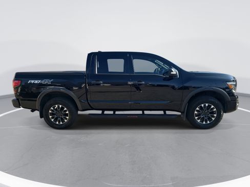 Used 2023 Nissan Titan PRO-4X w/ Pro-4x Convenience Package image 4