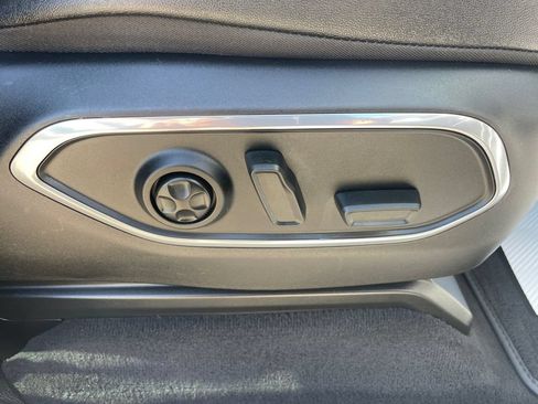 Used 2022 Jeep Wagoneer Series I w/ Convenience Group I AWD/4WD image 12