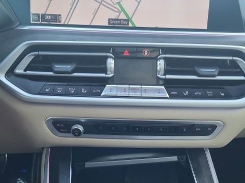 Used 2022 BMW X5 xDrive40i w/ M Sport Package image 7
