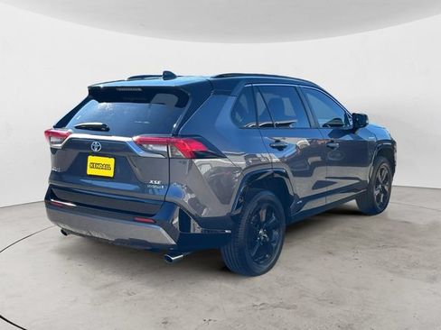 Used 2019 Toyota RAV4 XSE AWD/4WD image 5
