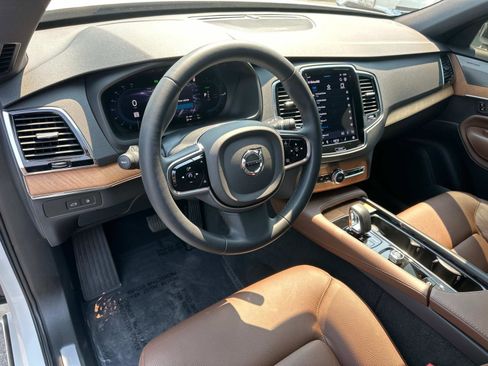 Certified 2023 Volvo XC90 T8 Plus image 9
