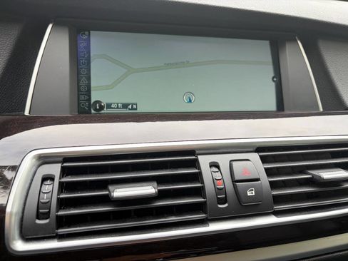 Used 2014 BMW 535i Gran Turismo xDrive w/ Premium Package image 18