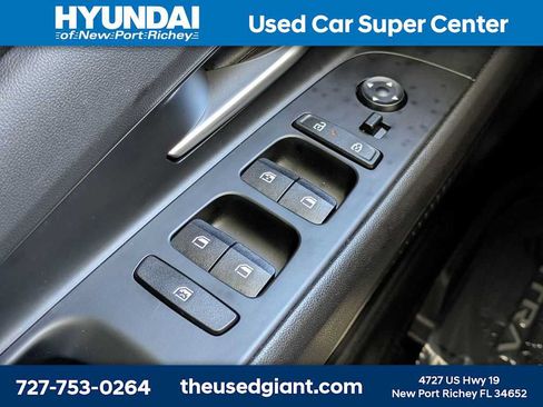 Certified 2024 Hyundai Elantra SEL FWD image 27
