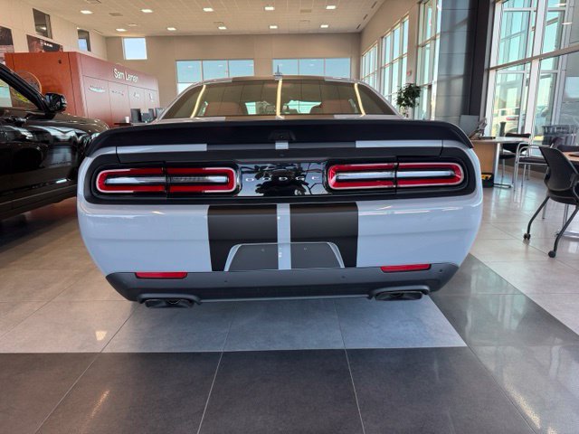 Used 2022 Dodge Challenger SRT Hellcat RWD image 17