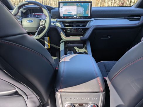 New 2026 Ford Explorer ST w/ Sun And Sound Package image 30