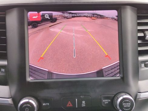 Used 2024 RAM 3500 Big Horn AWD/4WD image 14