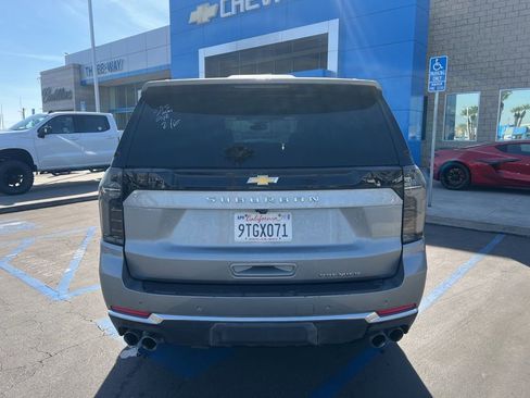 Certified 2025 Chevrolet Suburban Premier image 6