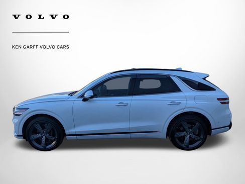 Used 2025 Genesis GV70 3.5T Sport w/ Sport Advanced Package image 7